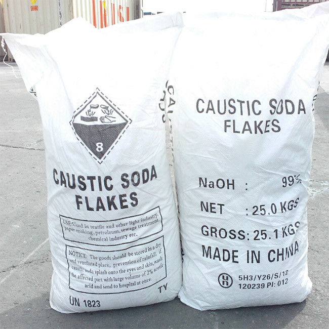GB209-2018 NaOH Caustic Soda Boiling Point 1390C Water Soluble For Paper Making
