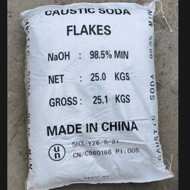 Refined Petroleum Products 1310-73-2  Caustic NaOH  25KG/Bag